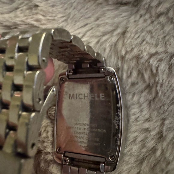 Sold - Picture 3 of 4